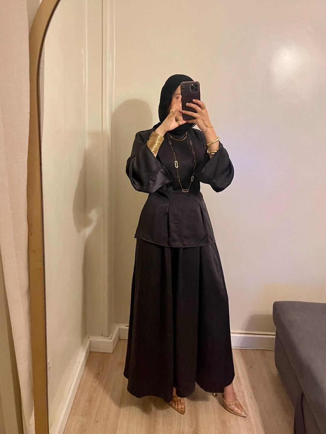 طقم سواريه