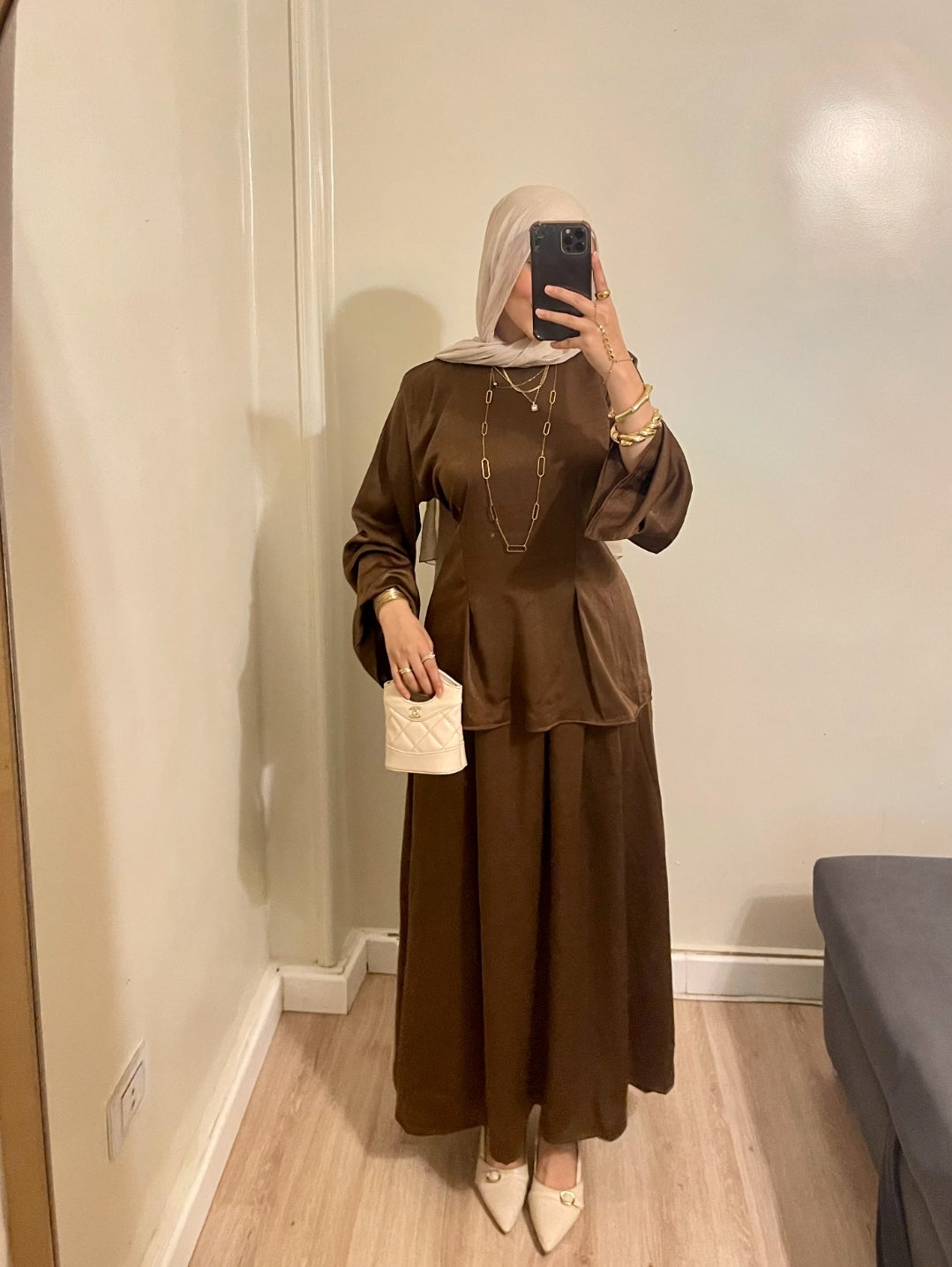 طقم سواريه